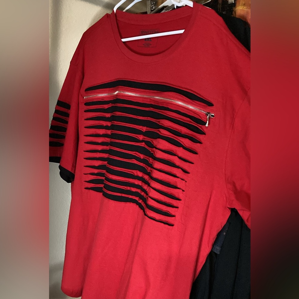 2 Men’s SWITCH T-Shirts, Size 4XL